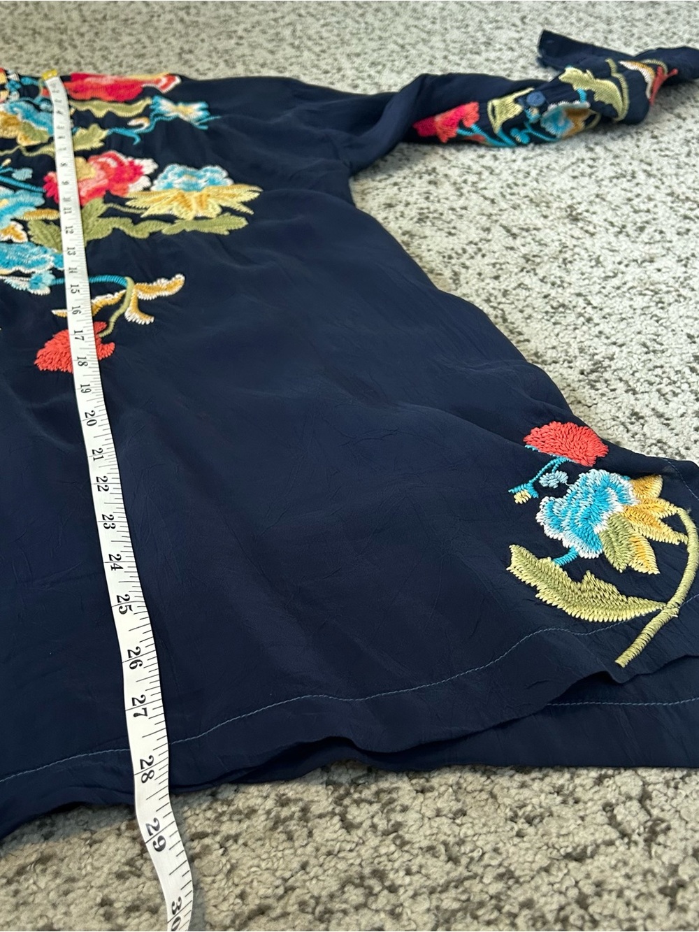 Johnny Was Blue Flora Heavily Embroidered Long Sleeve Tunic Blouse Size Small - Picture 10 of 11